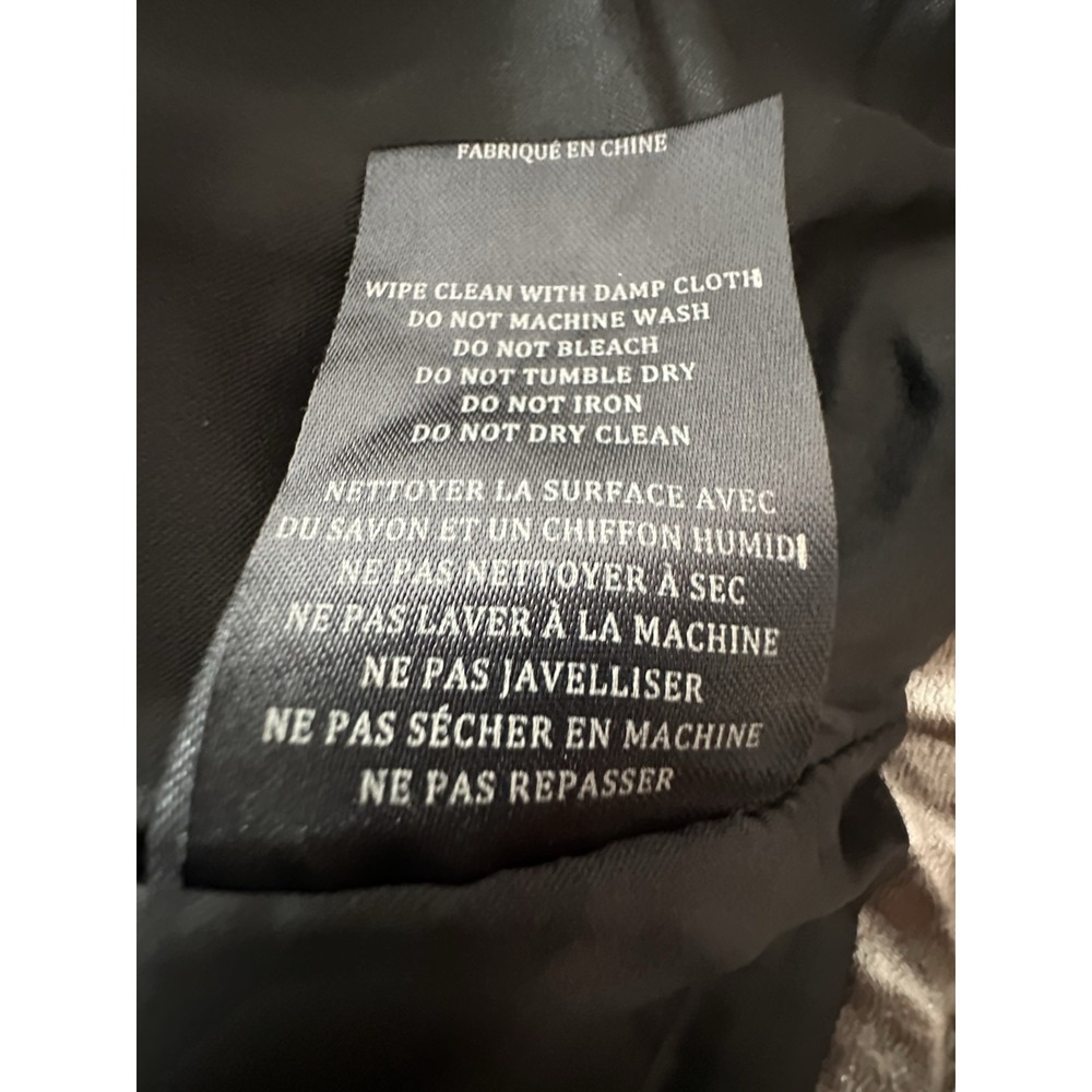 New Blank NYC Jacket Women's XS Silver Faux Leather Pockets Moto Crop Outdoor - Picture 4 of 13